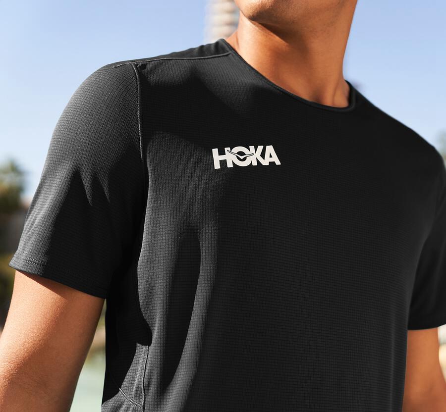 Hoka One One Tops Mens Black - Performance Short Sleeve - 07938WSJI